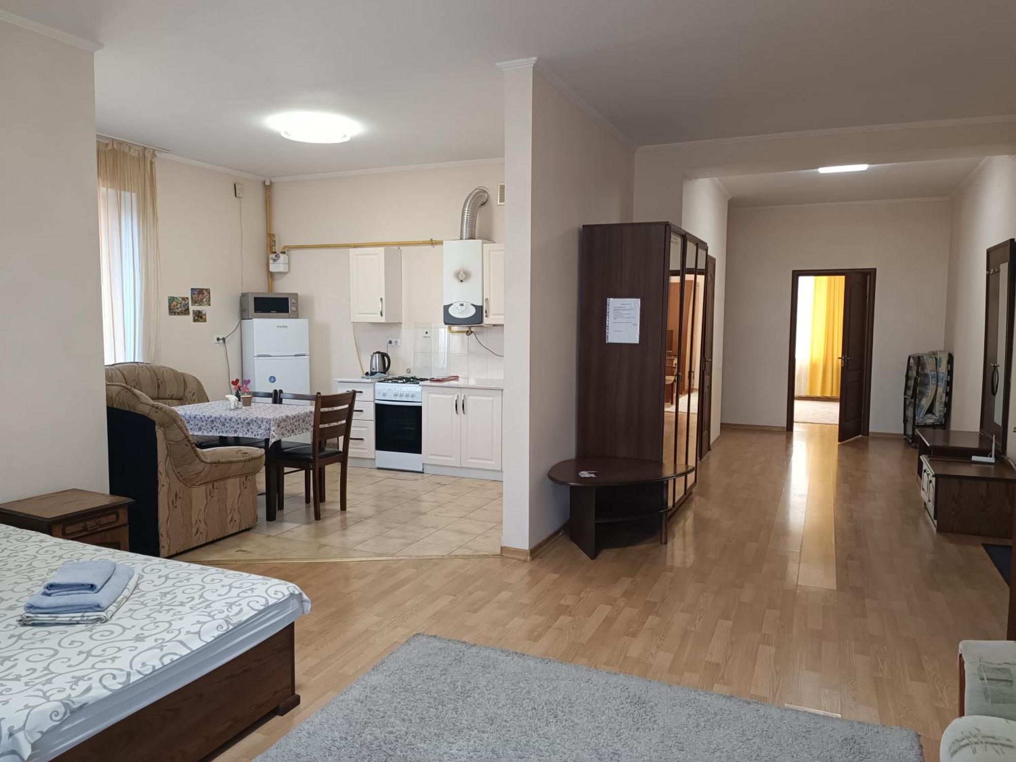 Apartments "Domovik" Івана Парканія 2А Кв 19 Мукачево Экстерьер фото